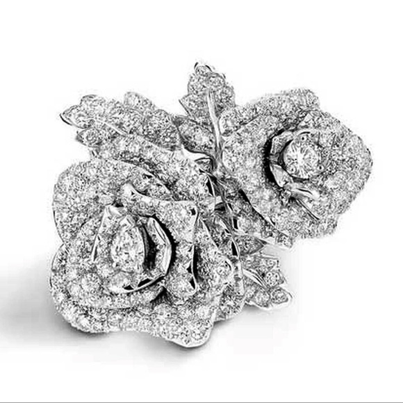 🎁 Silver Flower Statement Ring - Picture 5 of 5